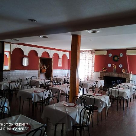 Hostal Restaurante El Parador Alcaracejos Екстер'єр фото